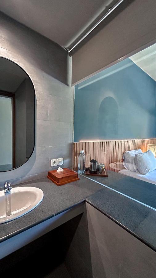 Umadewi Surf & Retreat Hotell Pulukan Eksteriør bilde
