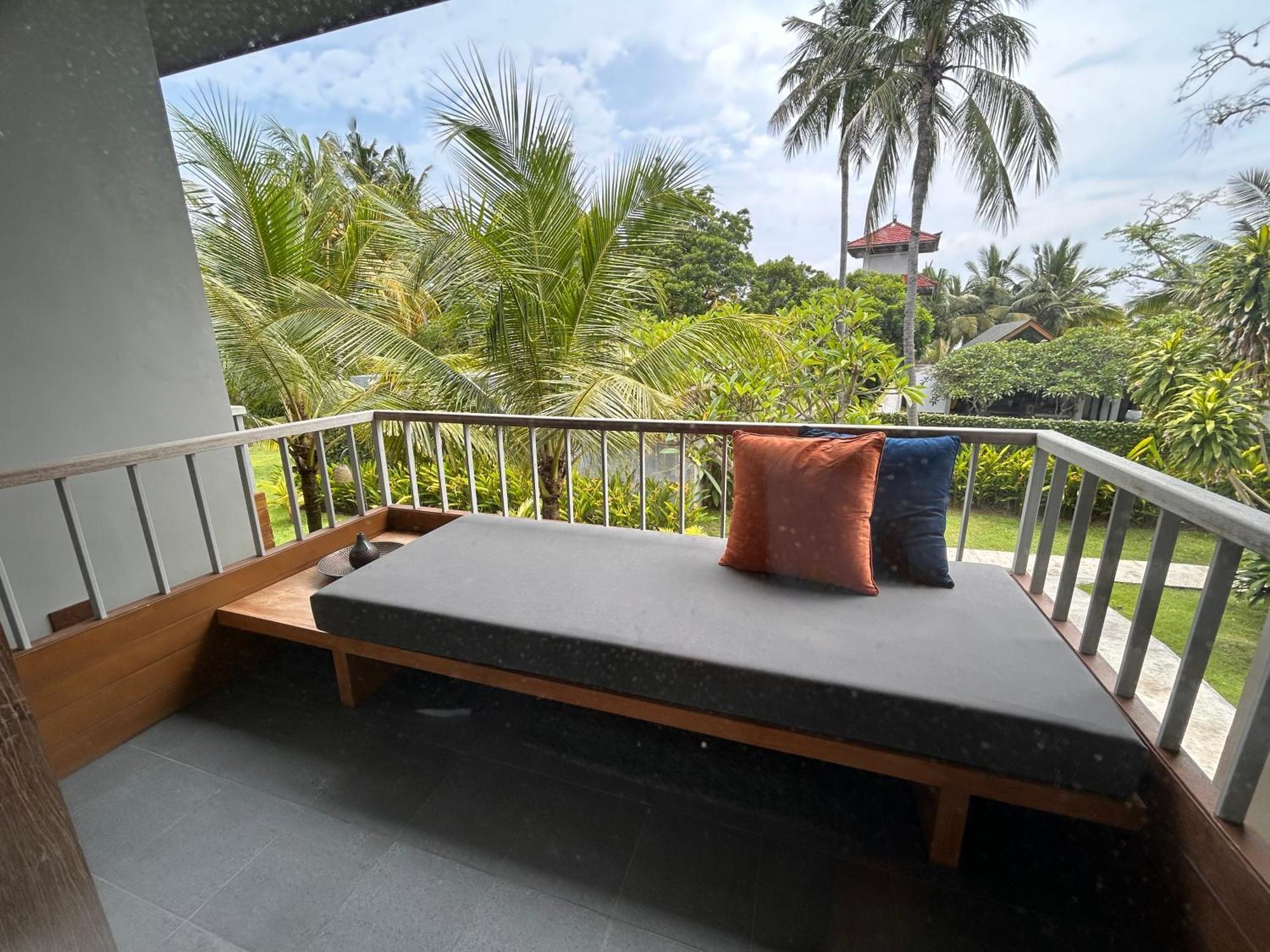 Umadewi Surf & Retreat Hotell Pulukan Eksteriør bilde